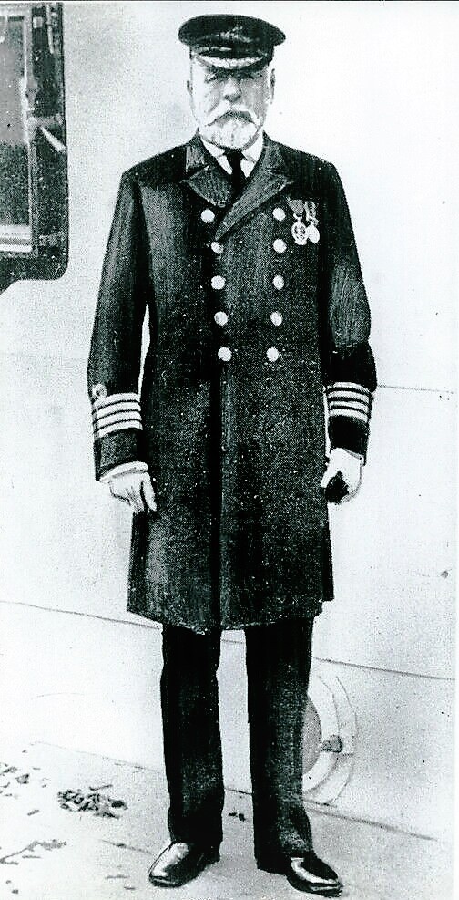 Edward-John-Smith-Comandante-del-TITANIC-F.-1